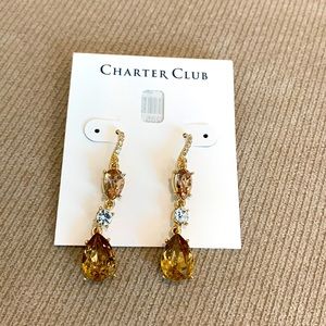 **NWT** charter club gold toned earrings